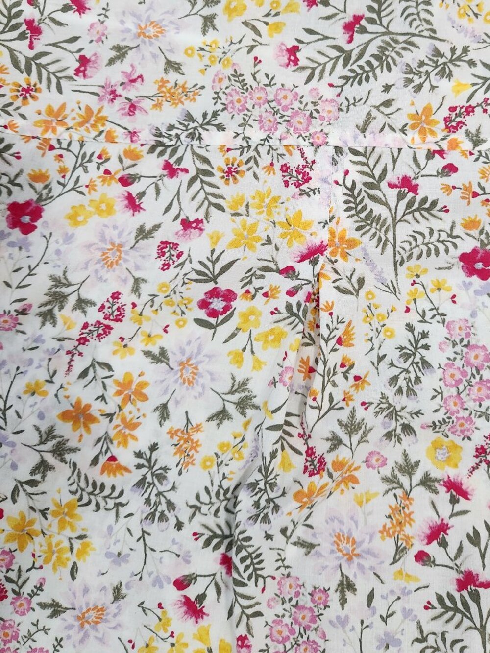 Women's Old Navy Floral Button Up Size Large - Picture 5 of 5
